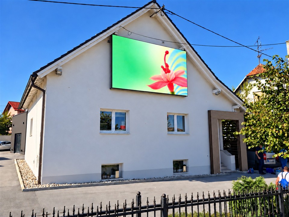 Zunanji LED zaslon P4 – odprodaja zalog